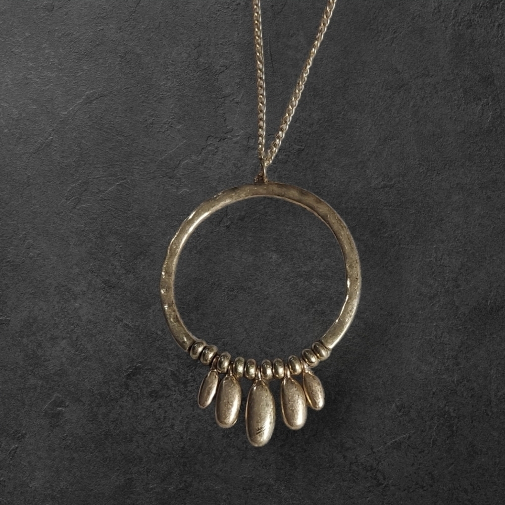 NWT Nadine West Gold Hammered Ring Pendant Necklace ~32" Chain